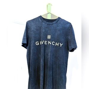 Givenchy T-shirt